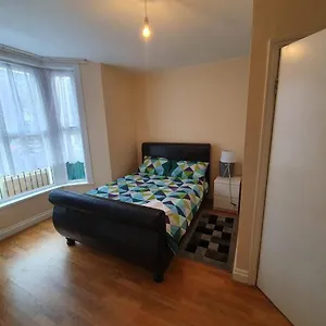 Zone 2 Three Bedroom Reino Unido