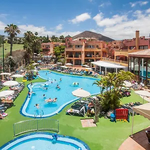 villa-mandi-golf-resort.tenerifehoteles.net/