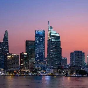 hilton-saigon.hotelsvungtau.com/
