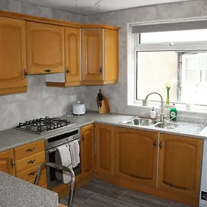Apartment 25 Idmiston Road