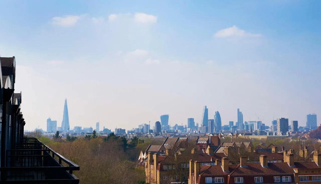 Doubletree By Hilton London - Docklands Riverside 4*,  Birleşik Krallık